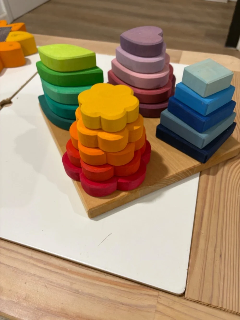 Grimms stacking shapes game
